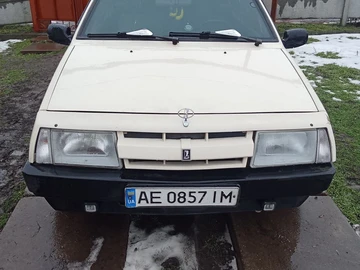 Авто ВАЗ 2109 1990 № 8440836