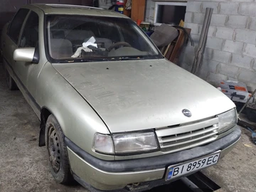 Авто Opel Vectra 1989 № 8440884