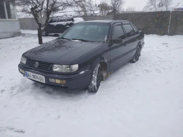 Авто Volkswagen Passat Sedan 1995 № 8440973