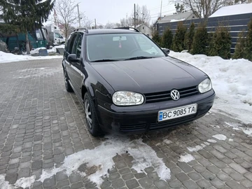 Авто Volkswagen Golf 2000 № 8441082