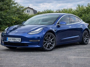 Авто Tesla Model 3 2019 № 8441145