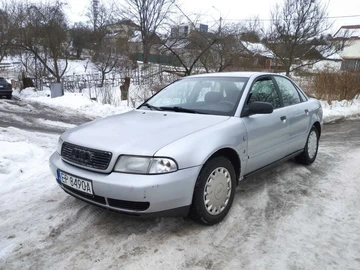 Авто Audi A4 1995 № 8441306