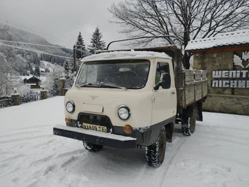 Авто УАЗ 3303 1993 № 8441399