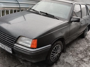 Авто Opel Kadett 1987 № 8441405