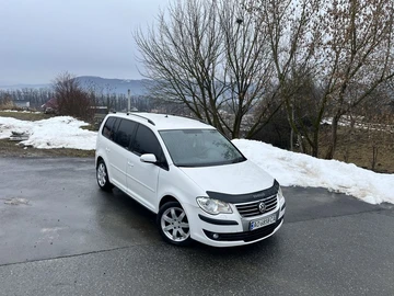 Авто Volkswagen Touran 2007 № 8441419