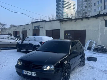 Авто Volkswagen Golf 2003 № 8442214