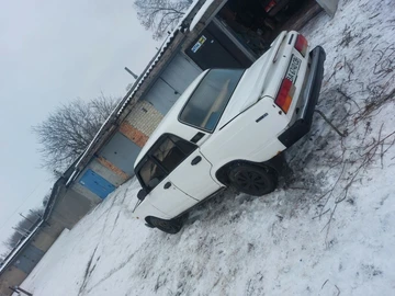 Авто ВАЗ 2107 1993 № 8442680