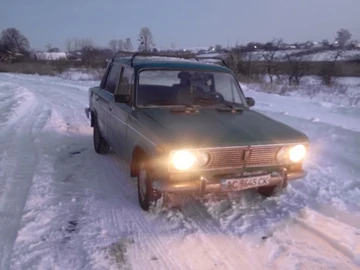Авто ВАЗ 2103 1987 № 8442800