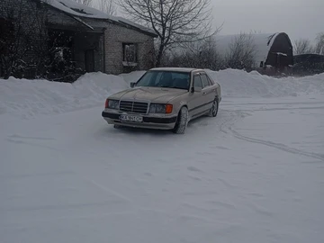 Авто Mercedes 200 1987 № 8443006
