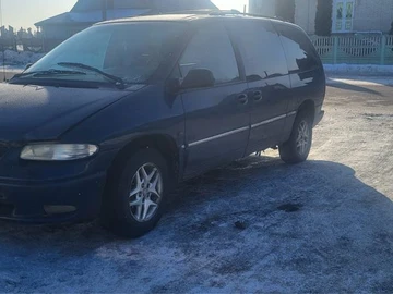 Авто Chrysler Grand Voyager 2002 № 8443410