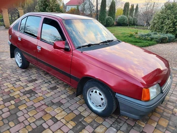 Авто Opel Kadett 1988 № 8443444