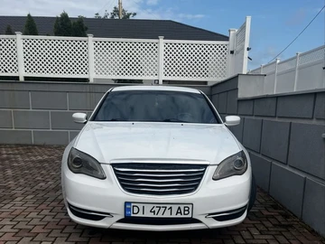 Авто Chrysler 200 2014 № 8443700