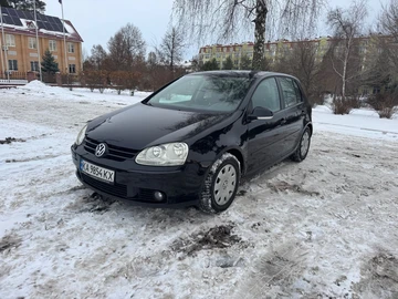 Авто Volkswagen Golf 2004 № 8444019