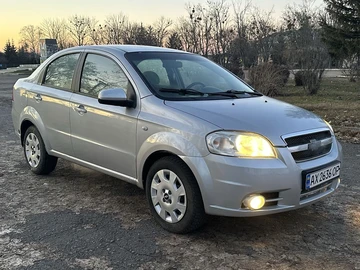 Авто Chevrolet Aveo 2007 № 8444073