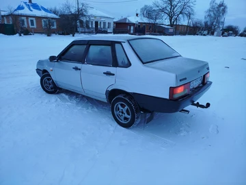 Авто ВАЗ 21099 1993 № 8444355