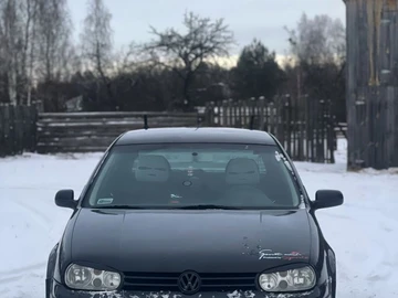 Авто Volkswagen Golf 2002 № 8444463