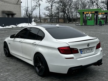 Авто BMW 5 Серия 2011 № 8444590