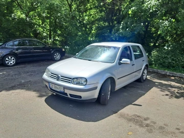 Авто Volkswagen Golf 2001 № 8444615