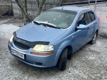 Авто Chevrolet Aveo 2004 № 8444716