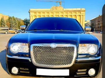 Авто Chrysler 300C 2006 № 8444875