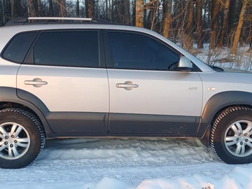 Авто Hyundai Tucson 2008 № 8445103