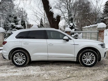 Авто Volkswagen Touareg 2019 № 8445276