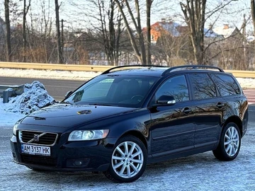 Авто Volvo V50 2010 № 8445680