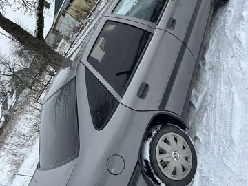 Авто Opel Vectra 1990 № 8445927