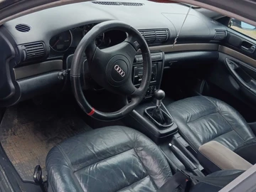 Авто Audi A4 2000 № 8445941