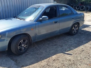 Авто Daewoo Nubira 1999 № 8446027