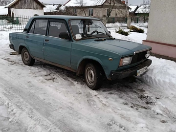 Авто ВАЗ 2107 2004 № 8446074