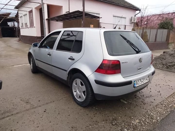 Авто Volkswagen Golf 1999 № 8446081