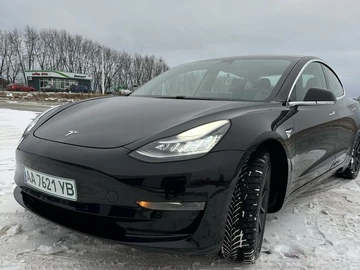 Авто Tesla Model 3 2019 № 8446122