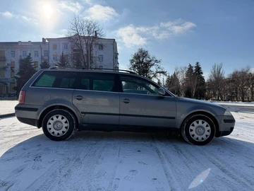 Авто Volkswagen Passat Variant 2004 № 8446183