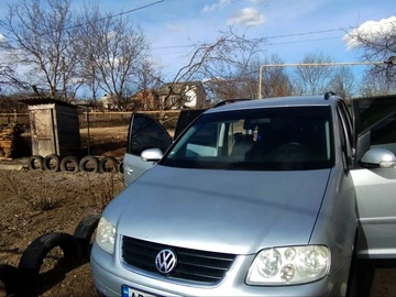 Авто Volkswagen Touran 2003 № 8446211