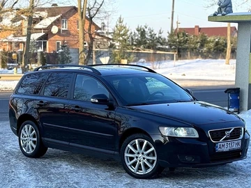 Авто Volvo V50 2010 № 8446212