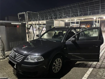 Авто Volkswagen Passat Variant 2001 № 8446230