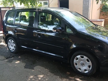 Авто Volkswagen Touran 2005 № 8446576