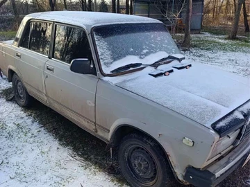 Авто ВАЗ 2107 1995 № 8446579