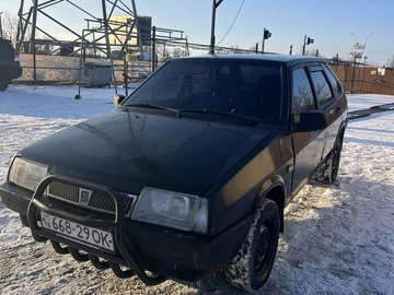 Авто ВАЗ 2109 1990 № 8447051