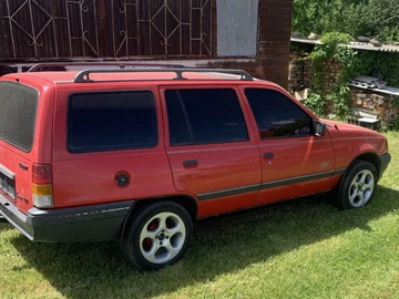 Авто Opel Kadett 1991 № 8447054