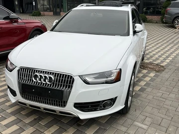 Авто Audi A4 2015 № 8447403