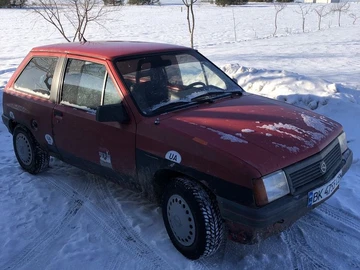 Авто Opel Corsa 1990 № 8447391