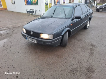 Авто Volkswagen Passat Sedan 1994 № 8447418