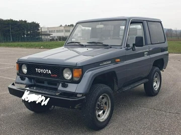 Авто Toyota Land Cruiser 70 1988 № 8447676