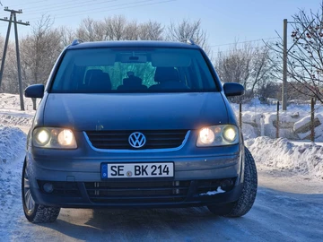 Авто Volkswagen Touran 2008 № 8447791