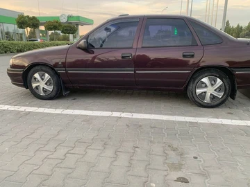 Авто Opel Vectra 1993 № 8448177