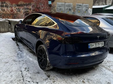 Авто Tesla Model 3 2019 № 8448197
