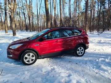 Авто Ford Escape 2016 № 8448291