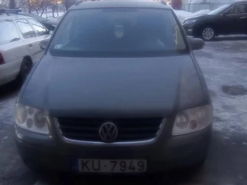 Авто Volkswagen Touran 2006 № 8448329